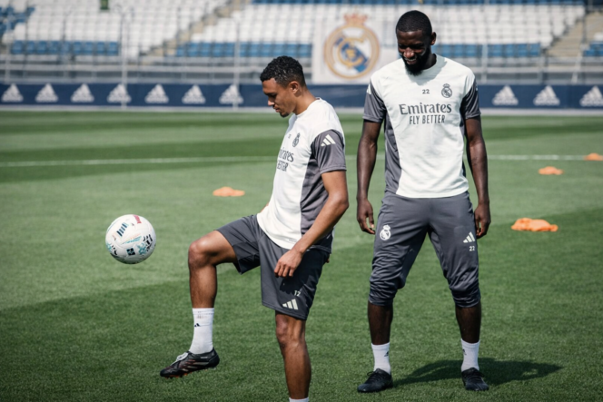 
 Trent dan Rudiger Ikut Latihan, Keputusan Tampil Menunggu Evaluasi