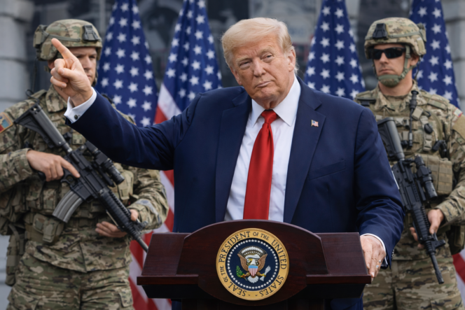 
 Trump Tegas ke Iran: Menyerah Tanpa Syarat atau Tak Ada Damai