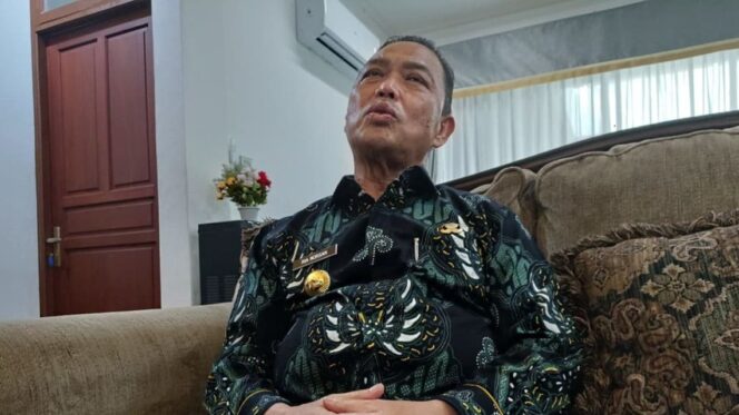 
 Kasus Korupsi Mempawah: KPK Lakukan Penggeledahan di Rumah Gubernur Kalbar