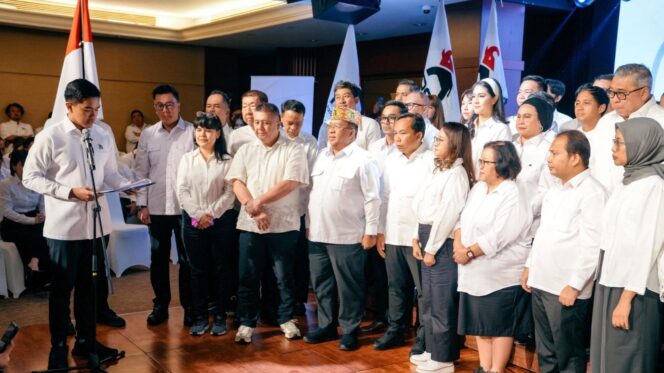 
 Ada Sosok “J”, PSI Resmikan DPP 2025-2030, Kaesang Pangarep Perkenalkan Pengurus Baru