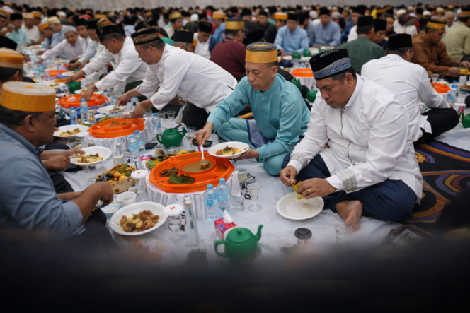 
 Wali Kota Pontianak Meriahkan Tradisi Tudang Manre Sipulung