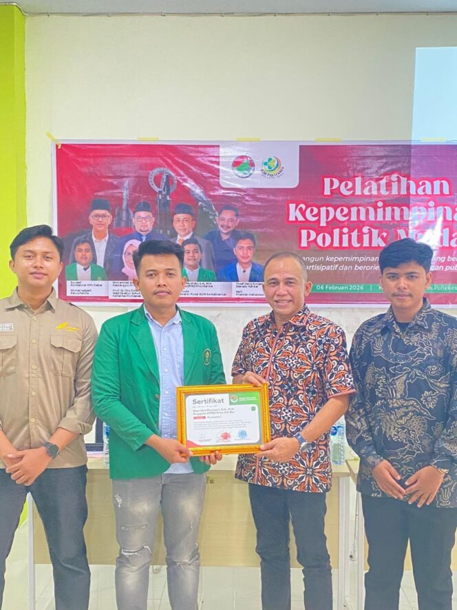 
 BEM Se-Kalimantan Gelar Pelatihan Kepemimpinan, Dian Eka Muchairi: Mahasiswa Harus Terlibat Aktif dalam Kepemimpinan Politik