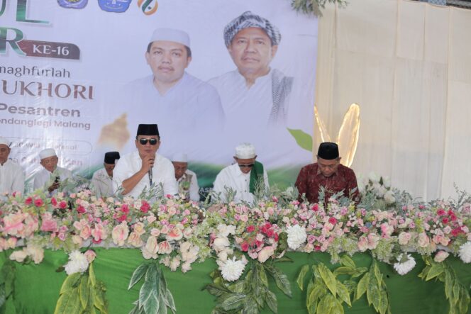 
 Yasru Kalbar Sukses Gelar Haul ke-16 KH. Qosim Buckhori, Begini Pesan Nyai Zainab Kepada Seluruh Alumni