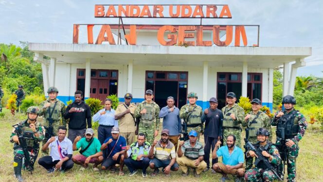 
 Satgas Yon Parako 466 Pasgat Amankan Kunjungan Pangkogabwilhan III dan Pangkodau III ke Manggelum