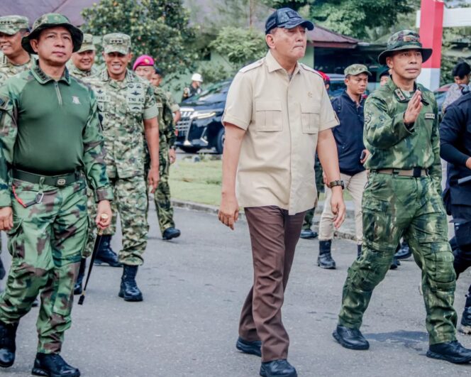 
 155 Prajurit TNI di Papua Naik Pangkat Luar Biasa, Menhan: Jangan Ragu Apresiasi Prajurit Berprestasi